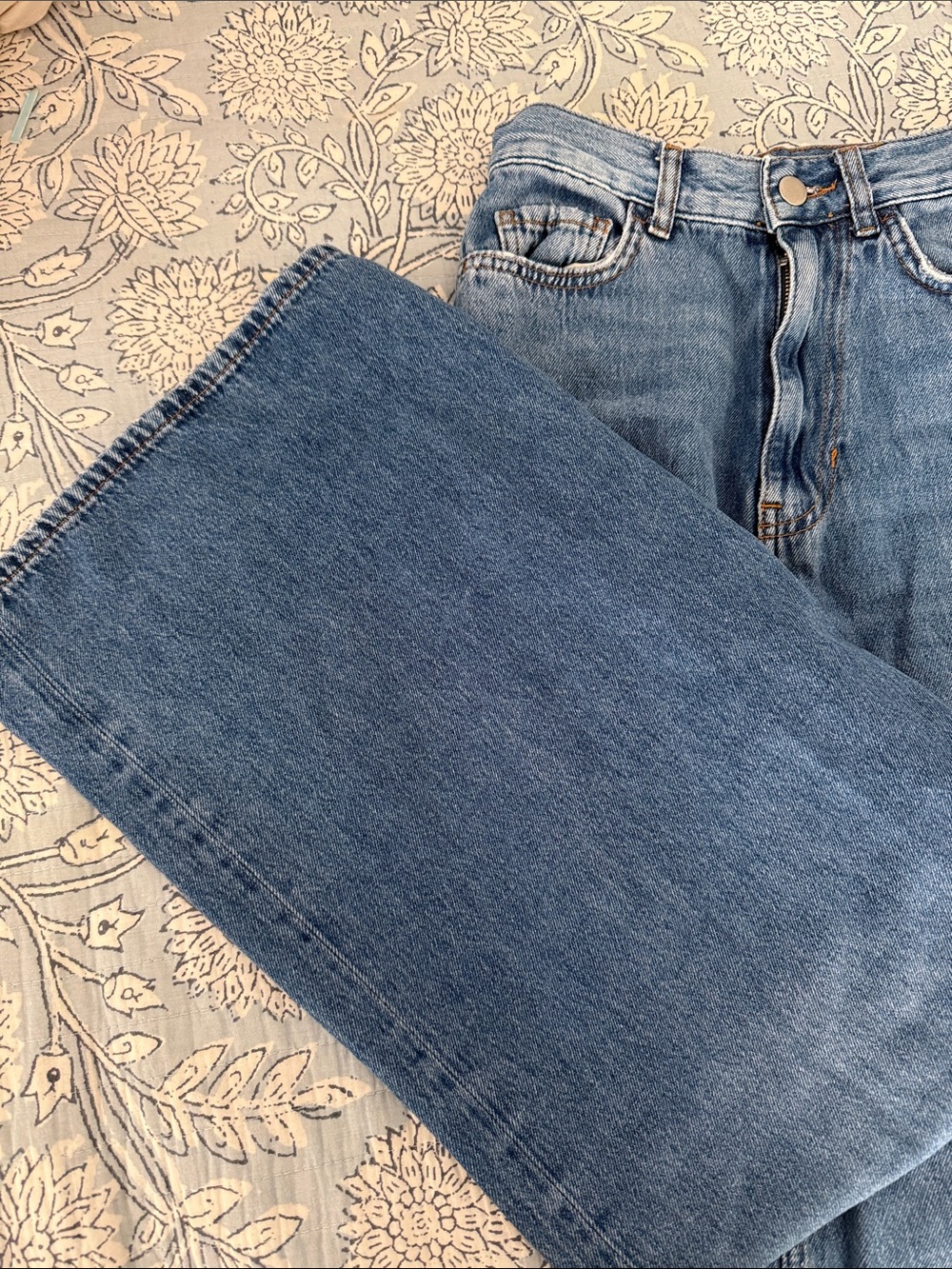 Zara Medium Blue Denim Puff-Sleeve Jacket for Woman with Matching Jean Set - Picture 7 of 7